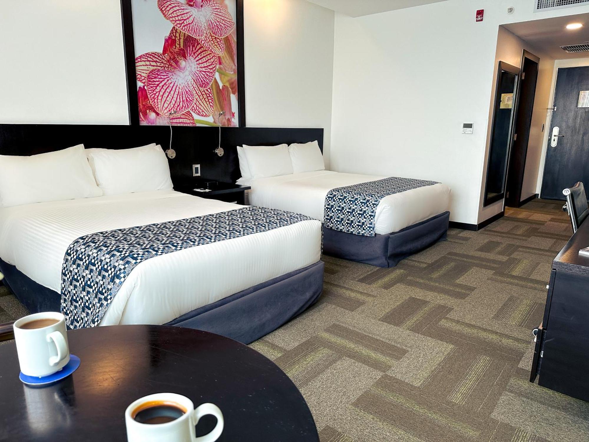 Wyndham Quito Airport Hotel Puembo Bagian luar foto