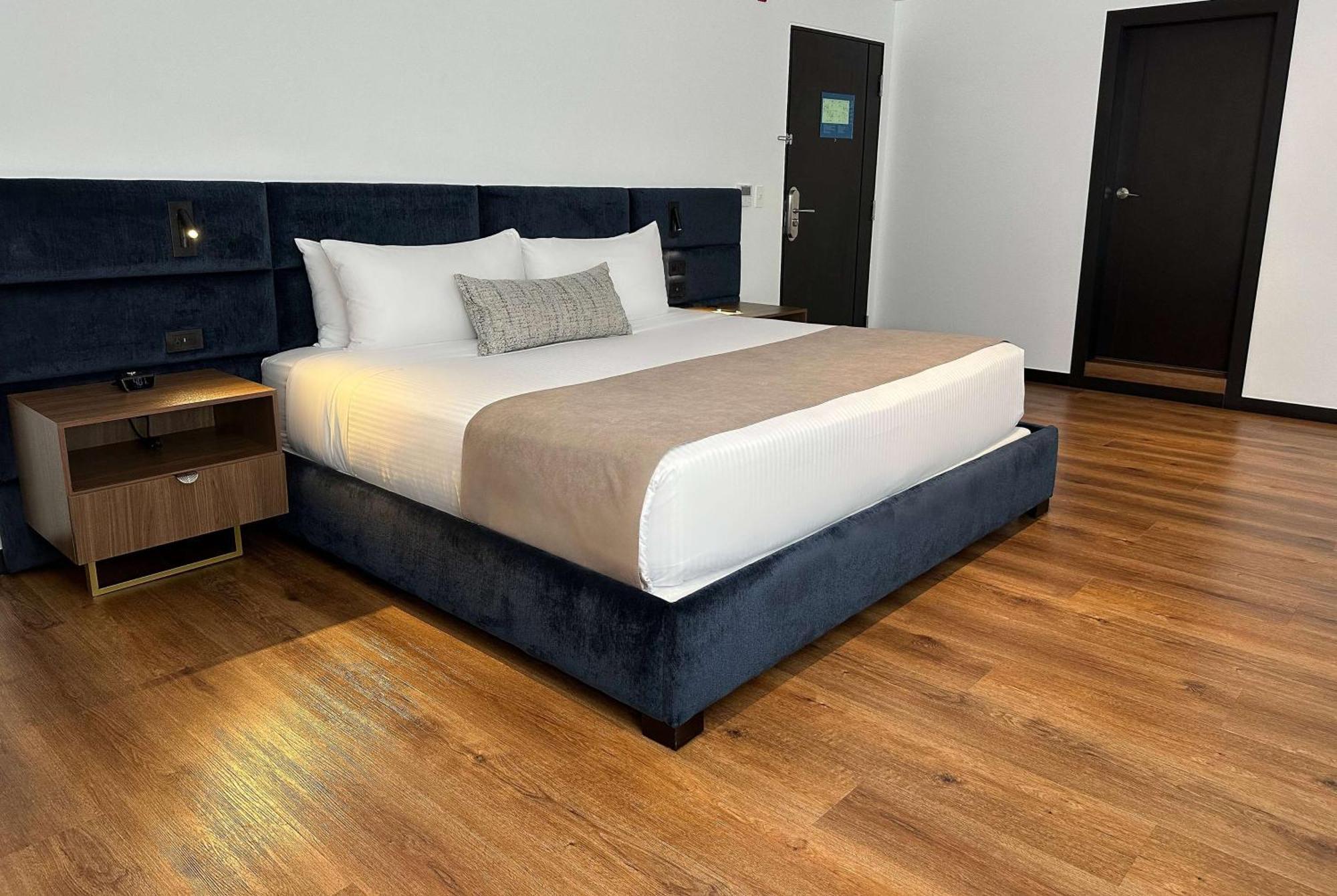 Wyndham Quito Airport Hotel Puembo Bagian luar foto