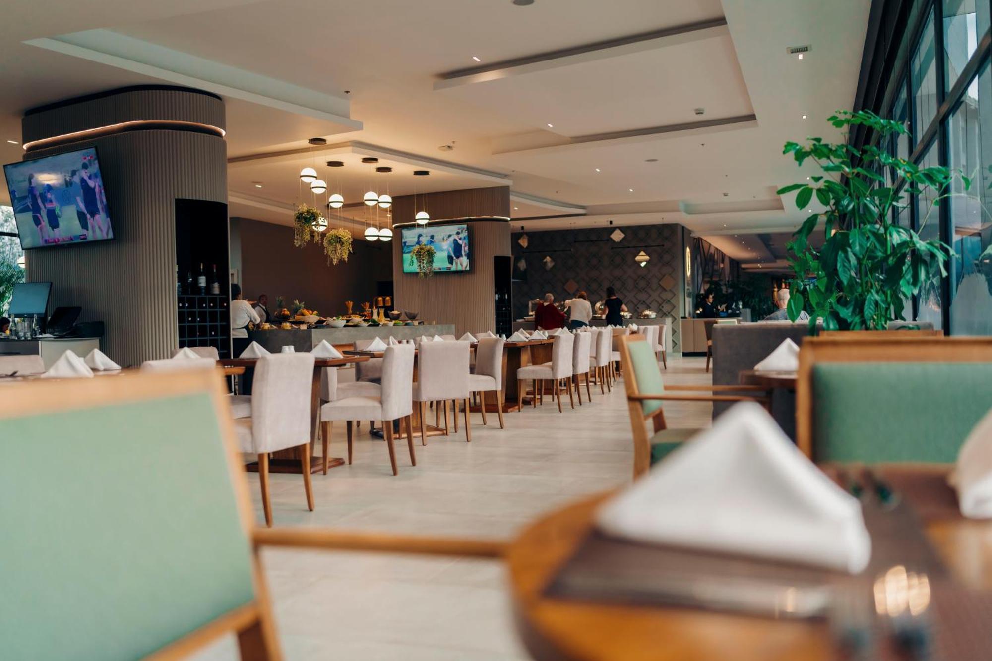 Wyndham Quito Airport Hotel Puembo Bagian luar foto